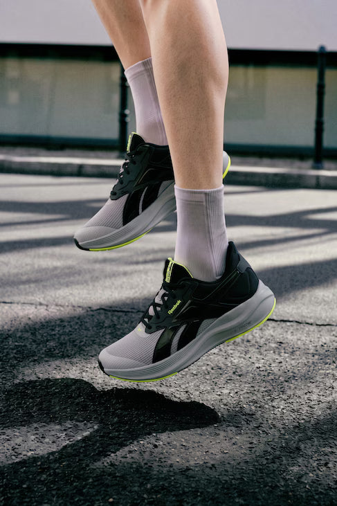 Men's Lightweight Soft-Base Sports Shoes